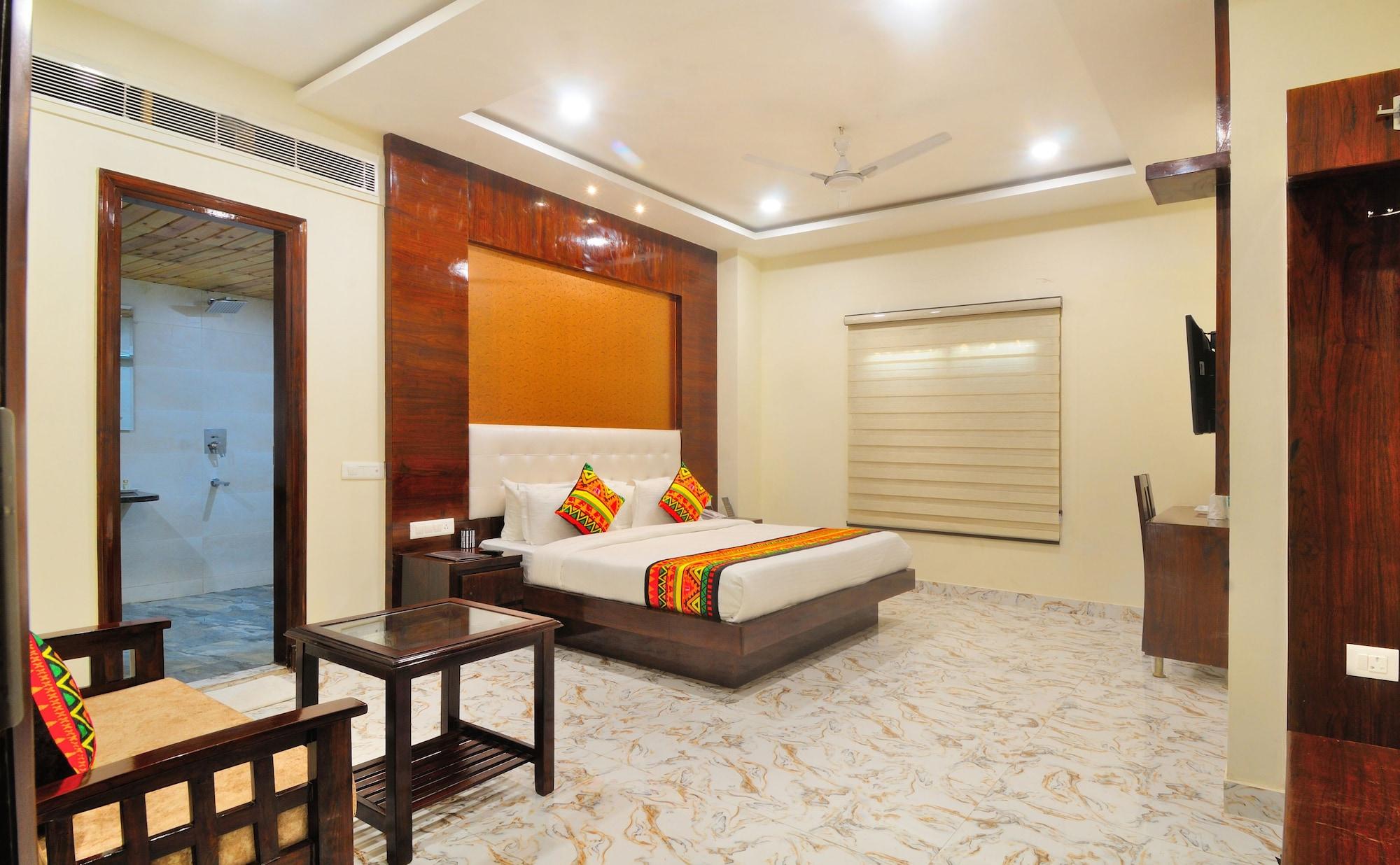 Staybook-Jyoti Mahal A Heritage Hotel New Delhi Exterior photo