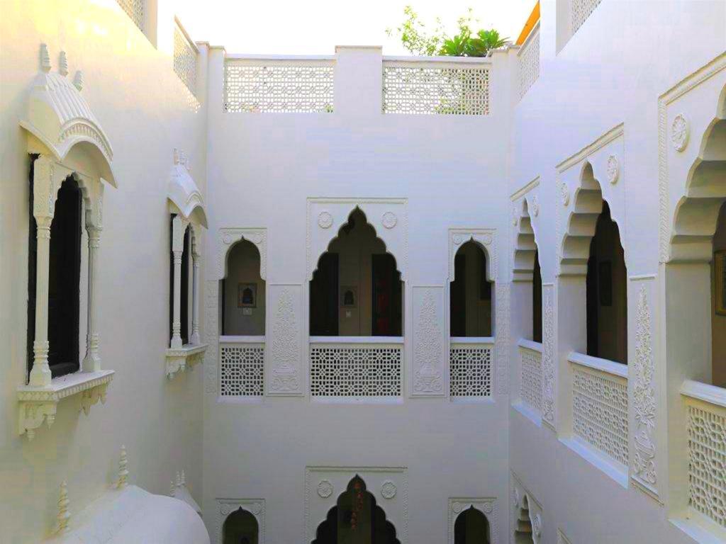 Staybook-Jyoti Mahal A Heritage Hotel New Delhi Exterior photo