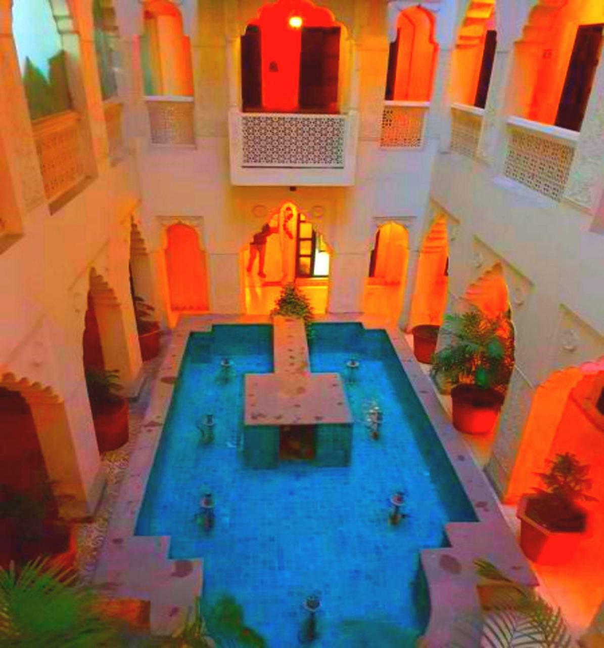 Staybook-Jyoti Mahal A Heritage Hotel New Delhi Exterior photo